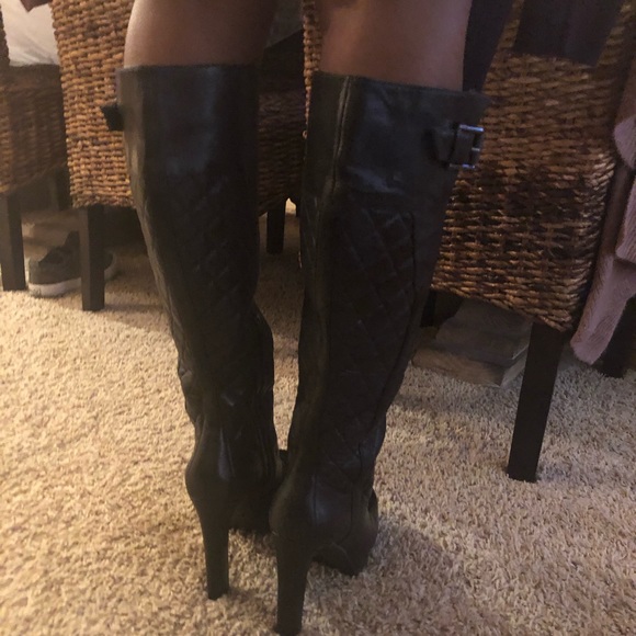 COPY - HIGH HEELED BOOTS - Picture 2 of 7